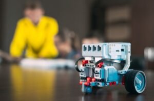 How to Make a Bluetooth Controlled Robot With Arduino