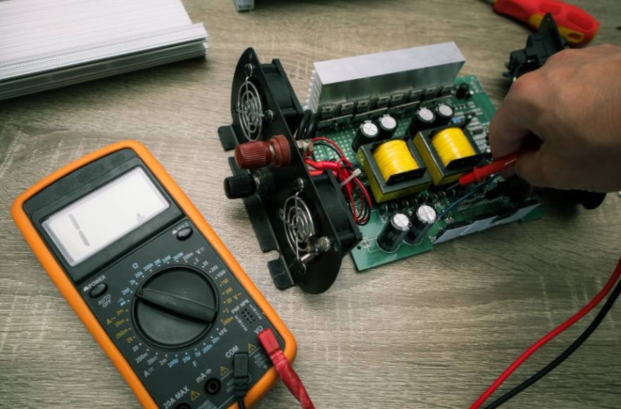 How Does the ADC Convert Potentiometer Voltage Into a Number