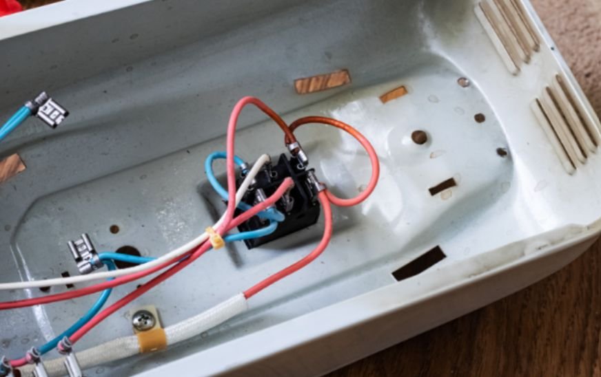How to Organize Wiring Inside a Robot for Easier Repairs