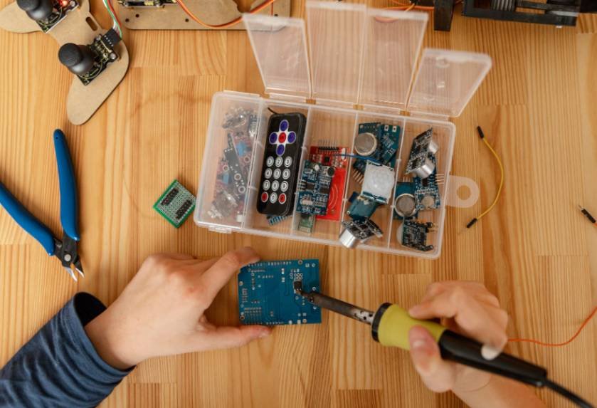 How to Read a Potentiometer With a Microcontroller Without Guesswork